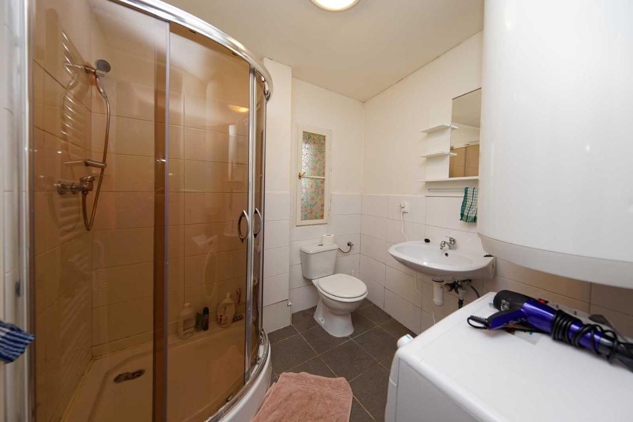 Peter'S Tower Apartments 프라하 외부 사진