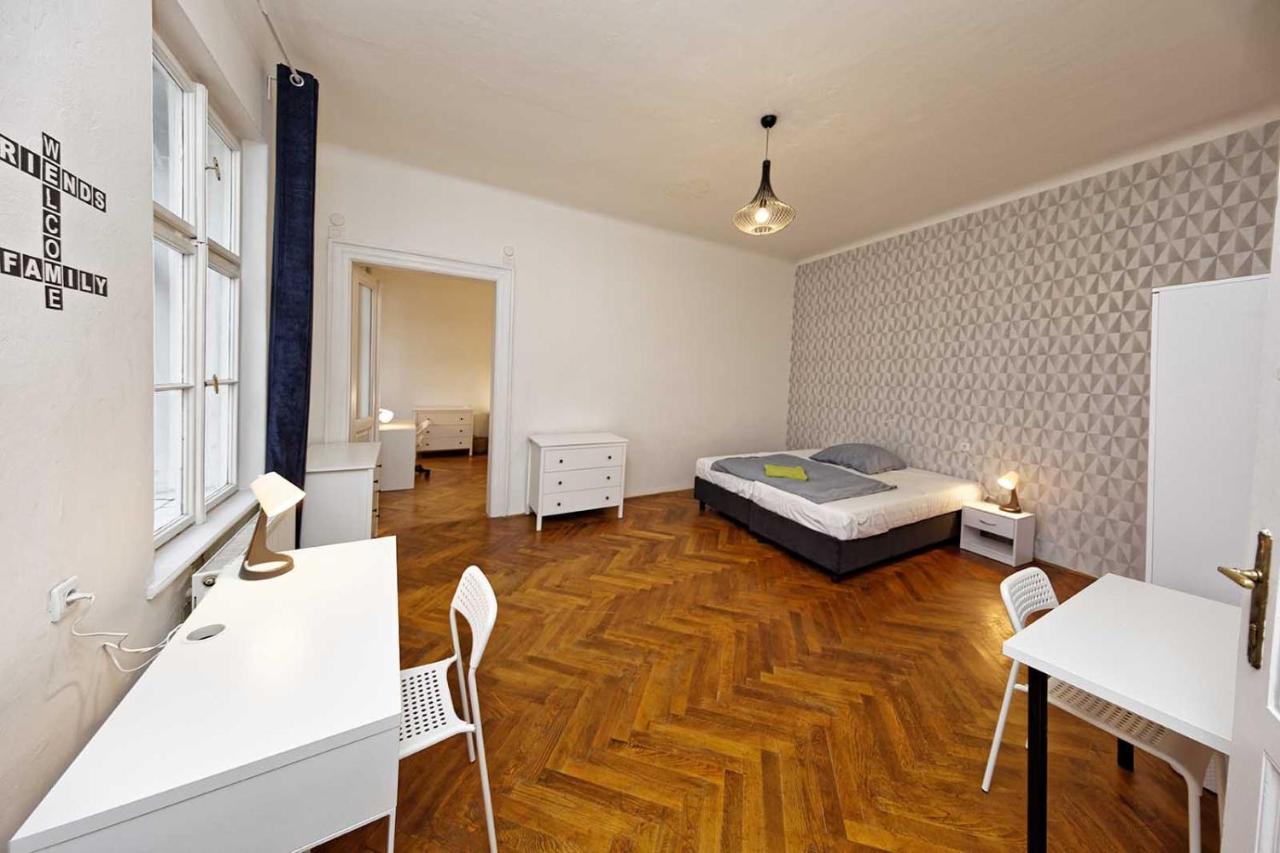 Peter'S Tower Apartments 프라하 외부 사진