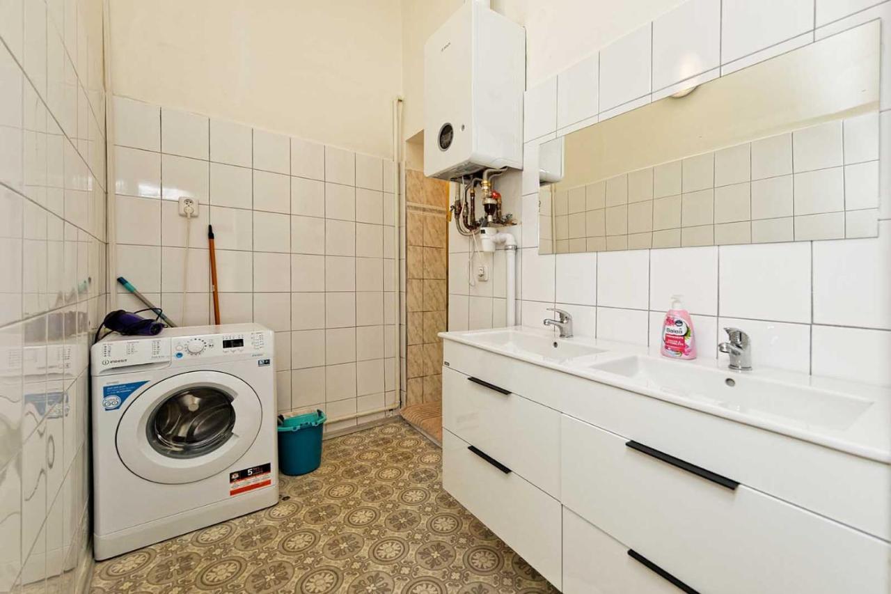 Peter'S Tower Apartments 프라하 외부 사진